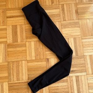 Lululemon tights size 4